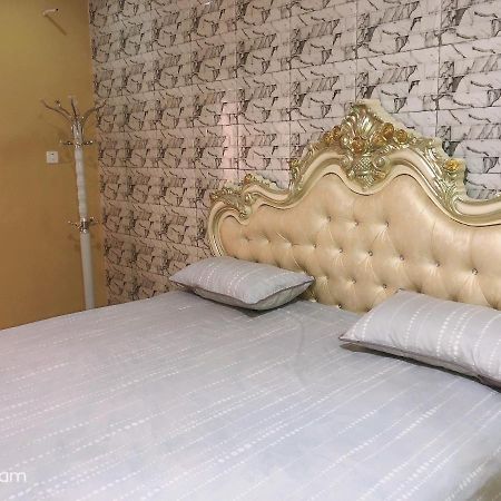 Awamuulamin Manneh Guest House Abuko Экстерьер фото
