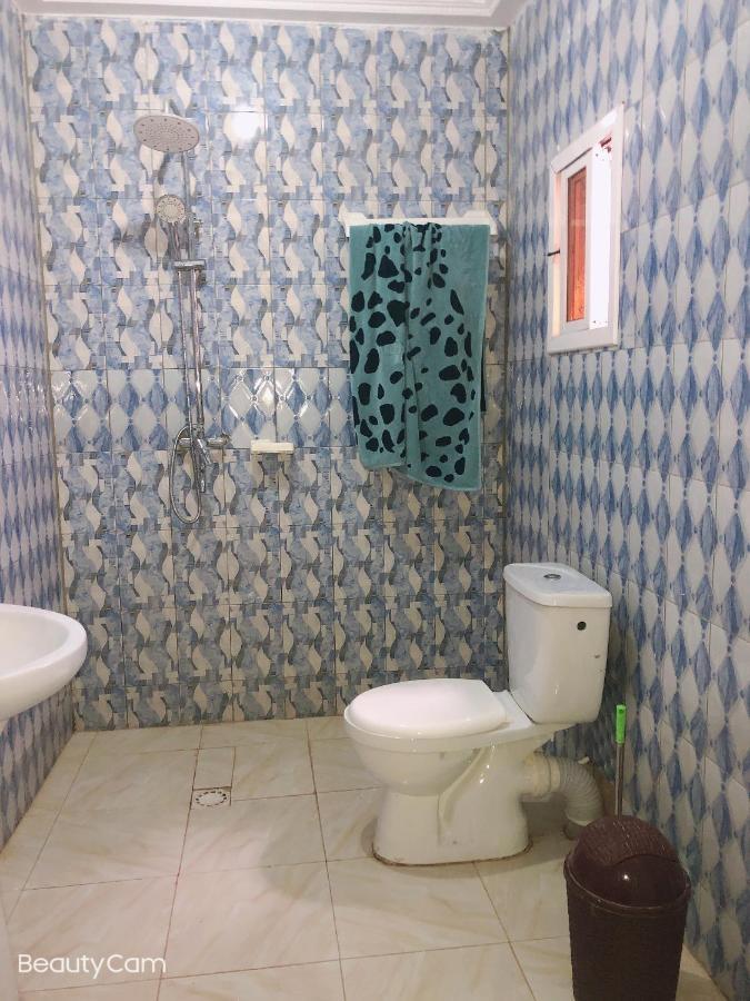 Awamuulamin Manneh Guest House Abuko Экстерьер фото