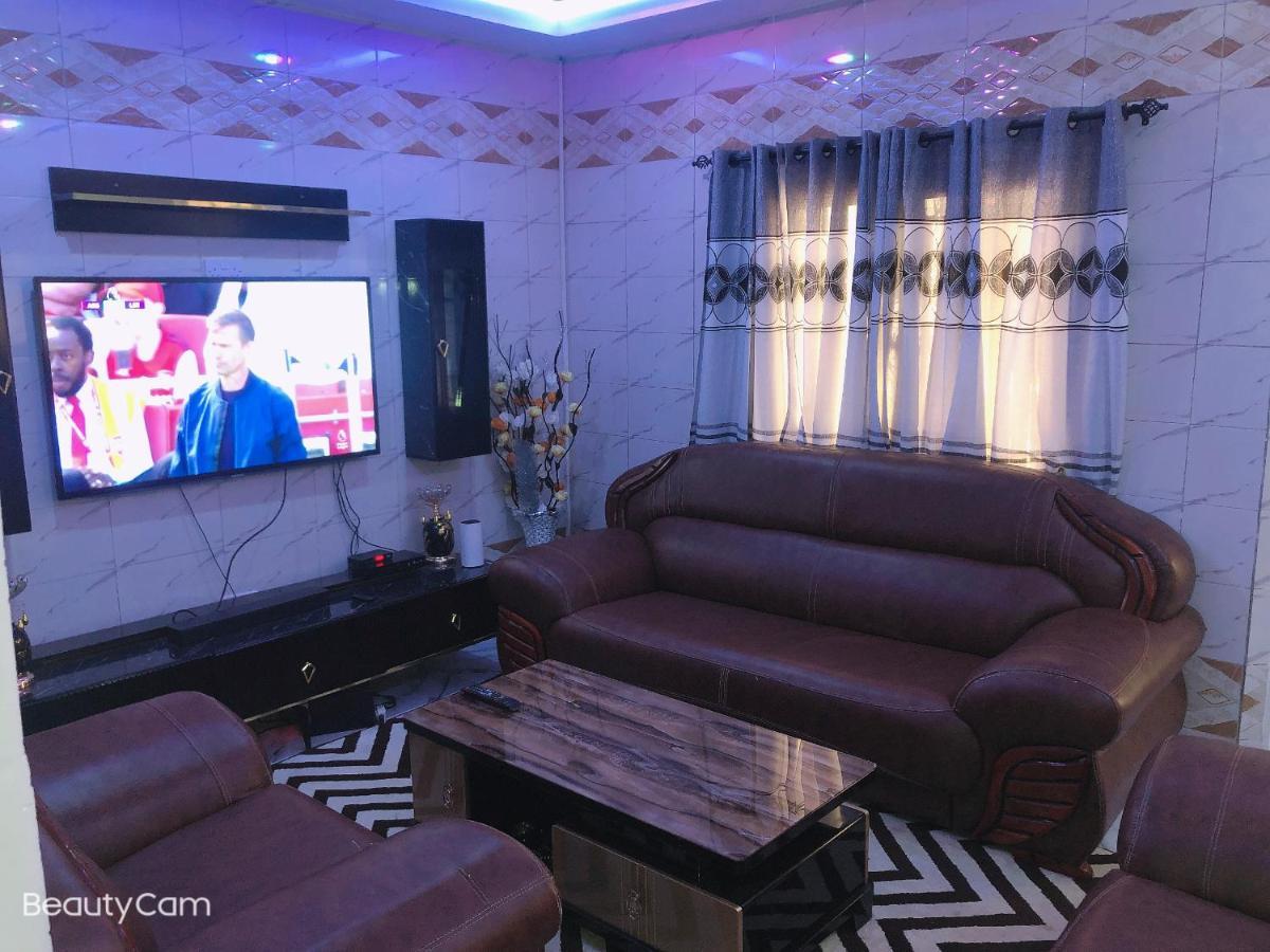 Awamuulamin Manneh Guest House Abuko Экстерьер фото
