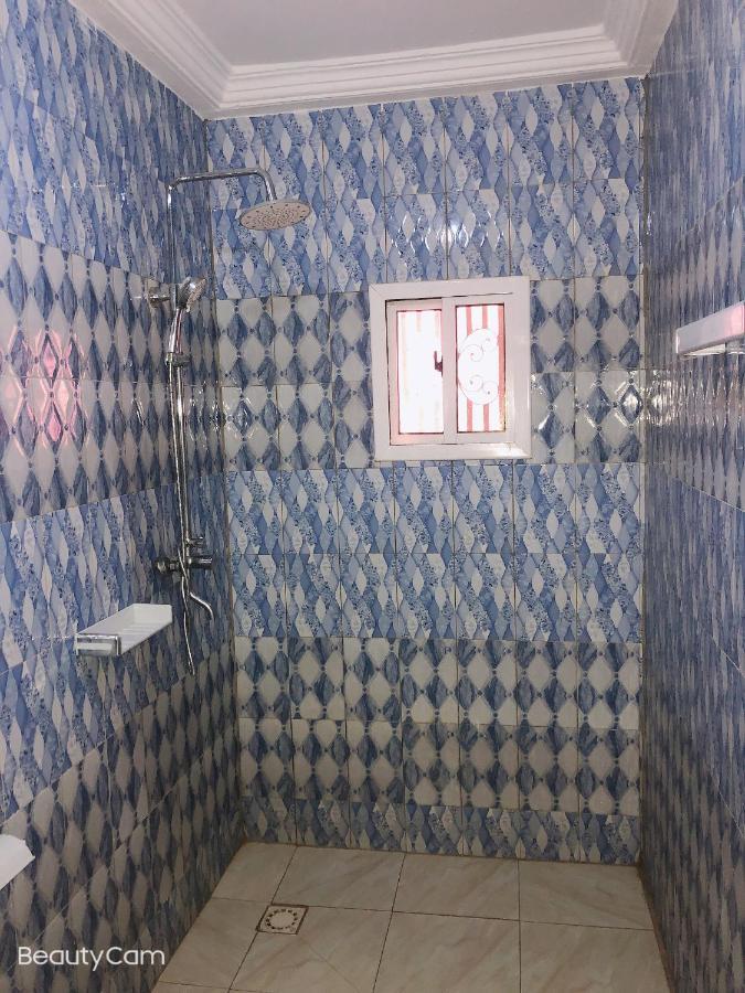 Awamuulamin Manneh Guest House Abuko Экстерьер фото