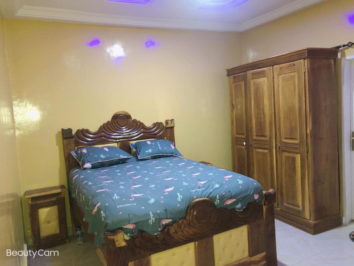 Awamuulamin Manneh Guest House Abuko Экстерьер фото