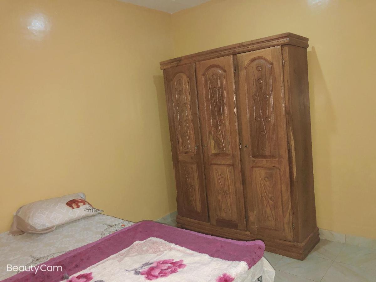 Awamuulamin Manneh Guest House Abuko Экстерьер фото