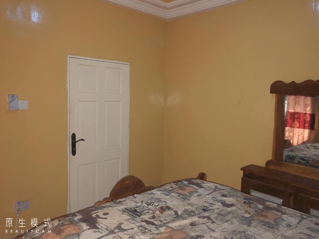Awamuulamin Manneh Guest House Abuko Экстерьер фото